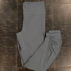 Lululemon hunter green 7/8 crop pants